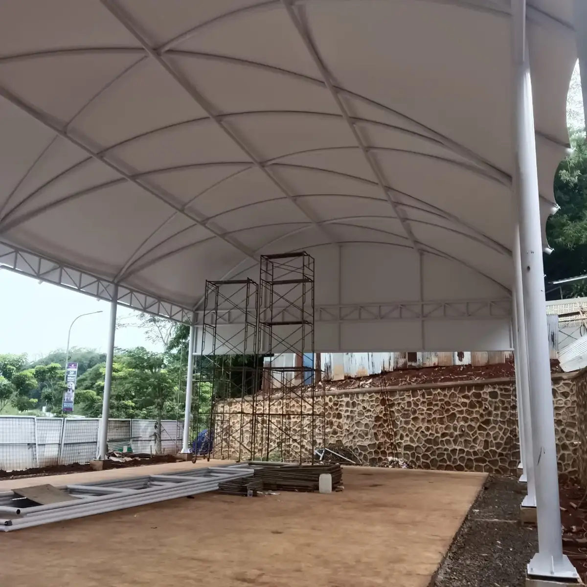 Lapangan padel tensile membrane Sukabumi