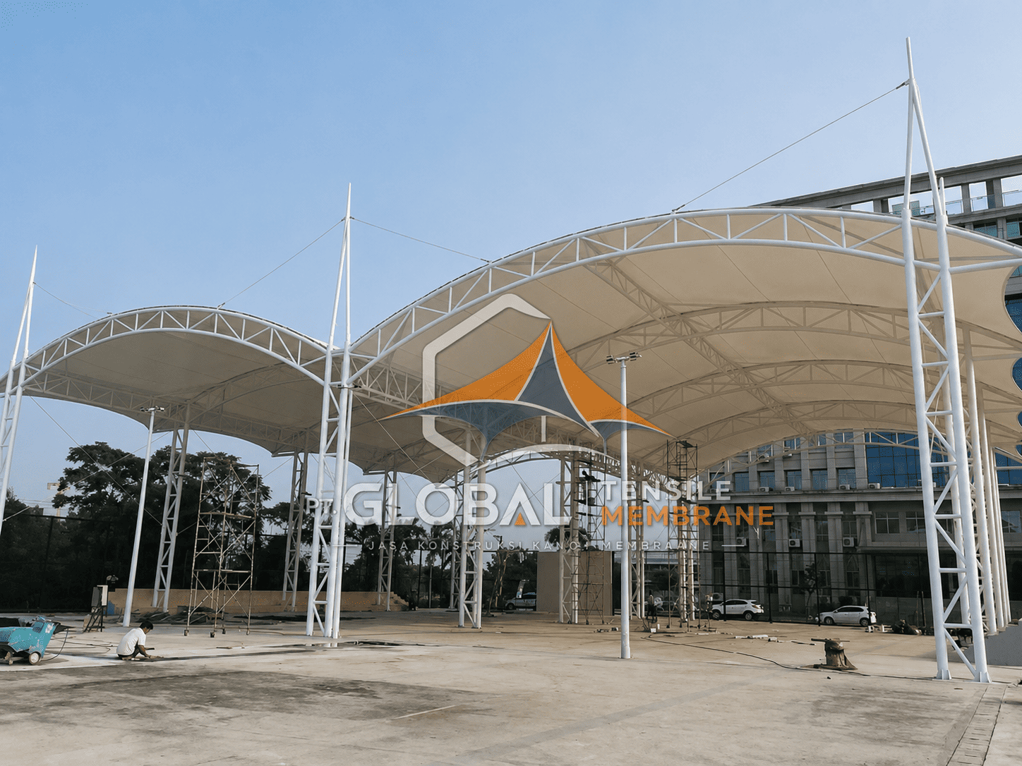 Tensile membrane area parkiran